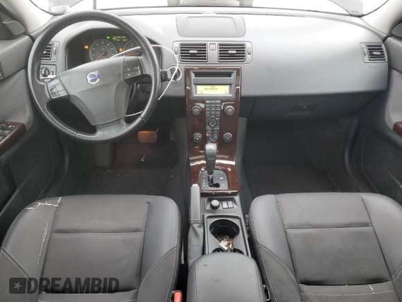 2006 Volvo S40 2.4L with VIN YV1MS382662173239, listed as a Copart auction lot 86269214 with 98,921 mi miles and Salvage Title. Bid and sale history available at carsss.com. Image 8.