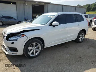 2021 Volvo XC90 Momentum z VIN YV4102CK3M1702436, wystawiony jako Copart lot #66855793 z przebiegiem 41 700 mil mil oraz . Historia ofert i sprzedaży dostępna na DreamBid. Obrazek 1.