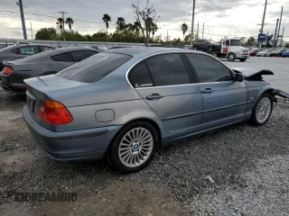 2001 BMW 3 Series 330i with VIN WBAAV53411FJ64807, listed as a Copart auction lot 86621834 with 213,899 mi miles and Salvage Title. Bid and sale history available at carsss.com. Image 3.
