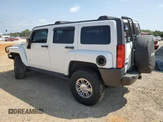 2007 Hummer H3 SUV with VIN 5GTDN13E178151918, listed as a Copart auction lot 70631414 with 199,020 mi miles and Salvage Title. Bid and sale history available at carsss.com. Image 2.