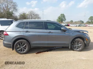 2023 Volkswagen Tiguan SE с VIN 3VV3B7AX1PM082647, выставлен на аукционе IAAI как лот 41795692 с пробегом 15 022 миль миль и . История ставок и продаж доступна на DreamBid. Изображение 13.