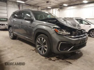 2021 Volkswagen Atlas SEL Premium R-Line с VIN 1V2FR2CA1MC589014, выставлен на аукционе IAAI как лот 41513334 с пробегом 93 601 миль миль и . История ставок и продаж доступна на DreamBid. Изображение 1.