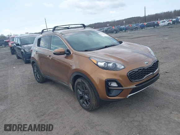 2020 Kia Sportage S with VIN KNDP6CAC0L7661515, listed as a IAAI auction lot 41897308 with 51,991 mi miles. Bid and sale history available at carsss.com. Image 1.