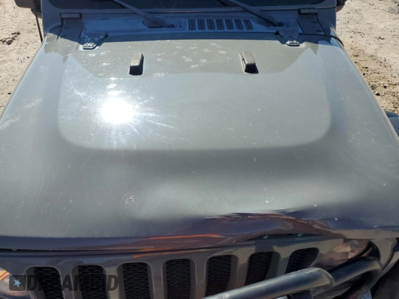 2018 Jeep Wrangler Unlimited Sport S with VIN 1C4HJXDG8JW227693, listed as a Copart auction lot 56694565 with 134,638 mi miles and Salvage title. Bid and sale history available at DreamBid. Image 12.