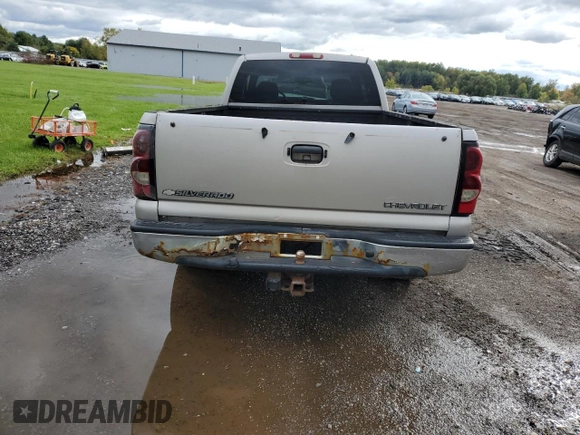 2004 Chevrolet Silverado 1500 Work Truck with VIN 1GCEC19V54E204447, listed as a Copart auction lot 76116284 with 285,385 mi miles and Salvage Title. Bid and sale history available at carsss.com. Image 6.