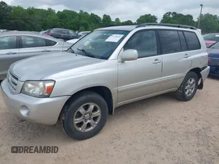 2007 Toyota Highlander w/3rd Row z VIN JTEEP21A770221797, wystawiony jako IAAI lot #42119830 z przebiegiem 239 079 mil mil oraz . Historia ofert i sprzedaży dostępna na DreamBid. Obrazek 2.