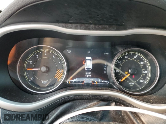 2015 Jeep Cherokee Trailhawk with VIN 1C4PJMBS0FW675807, listed as a Copart auction lot 58800615 with 109,019 mi miles and Salvage title. Bid and sale history available at DreamBid. Image 9.