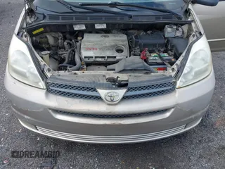 2004 Toyota Sienna XLE with VIN 5TDZA22C04S166738, listed as a IAAI auction lot 42137264 with 147,551 mi miles. Bid and sale history available at carsss.com. Image 10.