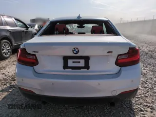 2018 BMW M2 z VIN WBS1J5C59J7B70092, wystawiony jako Copart lot #52558485 z przebiegiem 2 614 mil mil oraz Szkoda całkowita • Salvage title. Historia ofert i sprzedaży dostępna na DreamBid. Obrazek 6.