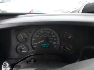 2005 Chevrolet Express Cargo Van with VIN 1GCGG25V451145263, listed as a IAAI auction lot 41474612 with NaN miles. Bid and sale history available at carsss.com. Image 7.