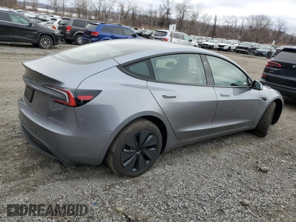 2025 Tesla Model 3 Long Range z VIN 5YJ3E1EA1SF906894, wystawiony jako Copart lot #49925085 z przebiegiem 3 477 mil mil oraz Szkoda całkowita • Salvage title. Historia ofert i sprzedaży dostępna na DreamBid. Obrazek 3.
