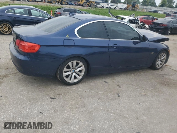 2012 BMW 3 Series 328i z VIN WBAKE3C55CE770542, wystawiony jako Copart lot #60290125 z przebiegiem 123 797 mil mil oraz Szkoda całkowita • Salvage title. Historia ofert i sprzedaży dostępna na DreamBid. Obrazek 3.