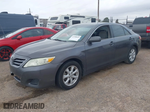 2011 Toyota Camry LE z VIN 4T4BF3EK9BR209902, wystawiony jako IAAI lot #42350093 z przebiegiem 294 183 mil mil oraz . Historia ofert i sprzedaży dostępna na DreamBid. Obrazek 2.