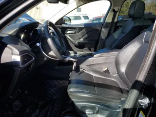 2019 Jaguar F-Pace 25t с VIN SADCS2FX2KA602035, выставлен на аукционе Copart как лот 52404845 с пробегом 104 972 миль миль и Списание • Salvage title. История ставок и продаж доступна на DreamBid. Изображение 7.