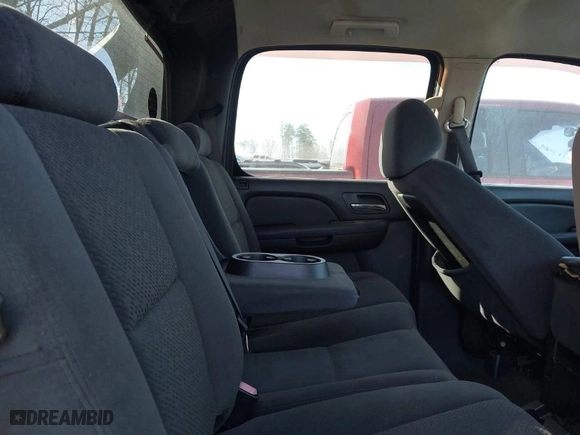 2008 Chevrolet Avalanche LTZ with VIN 3GNEC12J78G240914, listed as a IAAI auction lot 41778672 with 196,734 mi miles. Bid and sale history available at carsss.com. Image 8.