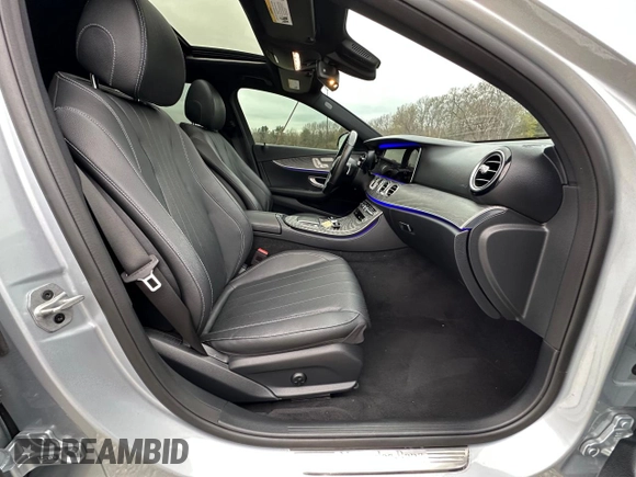 2021 Mercedes-Benz E 350 with VIN W1KZF8DB4MA920140, listed as a Copart auction lot 56758045 with 90,330 mi miles and Clean Title. Bid and sale history available at DreamBid. Image 5.