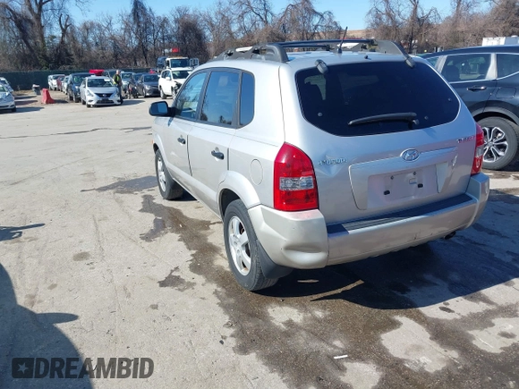 2006 Hyundai Tucson GL with VIN KM8JM12BX6U419239, listed as a IAAI auction lot 41755456 with 88,094 mi miles. Bid and sale history available at carsss.com. Image 3.