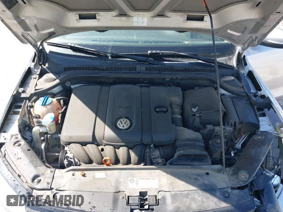 2011 Volkswagen Jetta SE with VIN 3VWDZ7AJ6BM346719, listed as a IAAI auction lot 42287049 with 179,837 mi miles and . Bid and sale history available at DreamBid. Image 10.