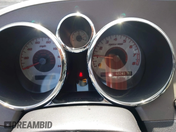 2007 Pontiac Solstice z VIN 1G2MB35B37Y137084, wystawiony jako IAAI lot #41751483 z przebiegiem 68 241 mil mil oraz . Historia ofert i sprzedaży dostępna na DreamBid. Obrazek 7.