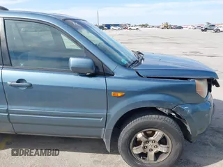 2008 Honda Pilot SE z VIN 5FNYF28388B012776, wystawiony jako IAAI lot #41686609 z przebiegiem 271 110 mil mil oraz . Historia ofert i sprzedaży dostępna na DreamBid. Obrazek 13.