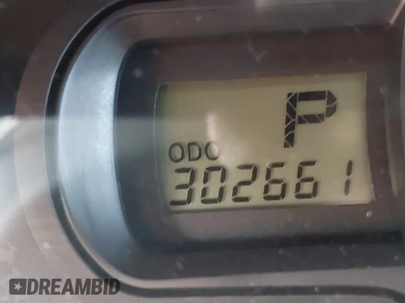2014 Toyota Sienna L with VIN 5TDZK3DC8ES470837, listed as a IAAI auction lot 42426844 with 302,661 mi miles and . Bid and sale history available at DreamBid. Image 15.