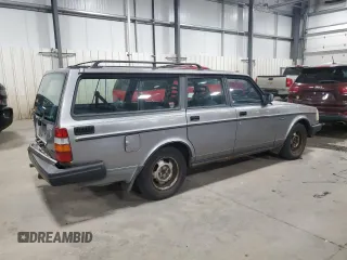 1992 Volvo 240 z VIN YV1AW8808N1915311, wystawiony jako Copart lot #56024205 z przebiegiem 183 955 mil mil oraz Szkody całkowita. Historia ofert i sprzedaży dostępna na DreamBid. Obrazek 3.