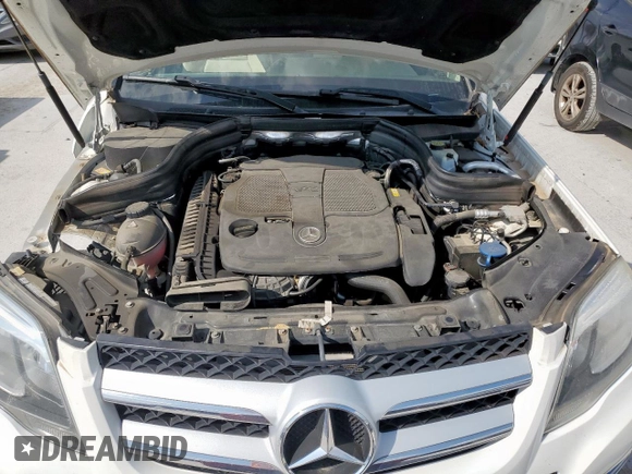 2015 Mercedes-Benz GLK GLK 350 with VIN WDCGG8JB1FG364186, listed as a Copart auction lot 49989775 with 66,450 mi miles and Salvage Title. Bid and sale history available at carsss.com. Image 12.