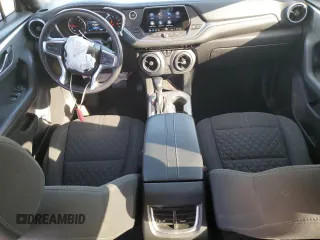 2019 Chevrolet Blazer z VIN 3GNKBBRA4KS614546, wystawiony jako Copart lot #48635025 z przebiegiem 123 417 mil mil oraz Szkoda całkowita • Salvage title. Historia ofert i sprzedaży dostępna na DreamBid. Obrazek 8.