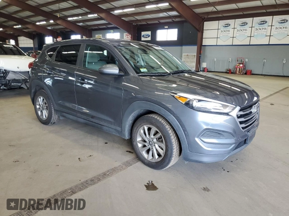 2018 Hyundai Tucson SE z VIN KM8J2CA40JU769217, wystawiony jako Copart lot #50214755 z przebiegiem 105 311 mil mil oraz Szkody całkowita. Historia ofert i sprzedaży dostępna na DreamBid. Obrazek 4.