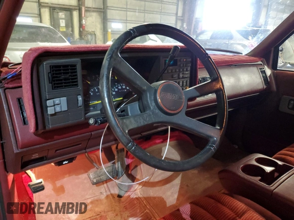1991 GMC Sierra 1500 with VIN 2GTHC39K2M1538208, listed as a Copart auction lot 41664305 with 56,293 mi miles and Salvage Title. Bid and sale history available at DreamBid. Image 8.