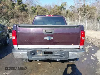 2008 Chevrolet Silverado 1500 with VIN 2GCFK19Y081135708, listed as a IAAI auction lot 41305057 with 206,468 mi miles and . Bid and sale history available at DreamBid. Image 16.