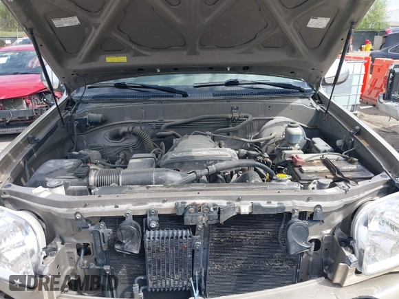 2004 Toyota Tundra SR5 with VIN 5TBET34154S453236, listed as a IAAI auction lot 42034322 with 209,028 mi miles and . Bid and sale history available at carsss.com. Image 10.