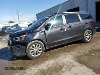 2020 Kia Sedona LX with VIN KNDMB5C17L6590101, listed as a Copart auction lot 46798405 with 101,064 mi miles and Salvage Title. Bid and sale history available at carsss.com. Image 1.