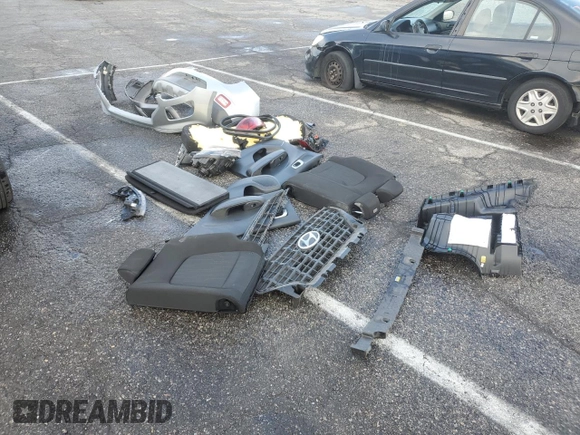 2021 Hyundai Venue SE with VIN KMHRB8A33MU069722, listed as a Copart auction lot 42709195 with 62,056 mi miles and Salvage Title. Bid and sale history available at DreamBid. Image 14.