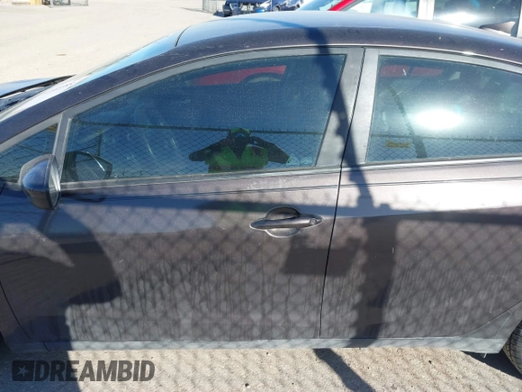 2018 Kia Forte LX with VIN 3KPFL4A72JE207860, listed as a IAAI auction lot 41683785 with 122,475 mi miles. Bid and sale history available at carsss.com. Image 14.
