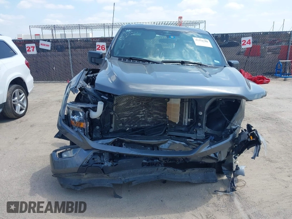 2023 Ford F-150 XL z VIN 1FTEW1CP7PKF95883, wystawiony jako IAAI lot #42356708 z przebiegiem Nie podano mil oraz . Historia ofert i sprzedaży dostępna na DreamBid. Obrazek 6.