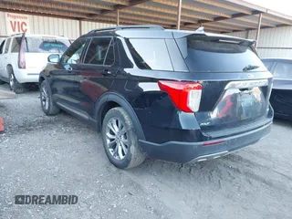 2020 Ford Explorer XLT with VIN 1FMSK7DH2LGB73800, listed as a IAAI auction lot 41069995 with 91,742 mi miles. Bid and sale history available at carsss.com. Image 3.