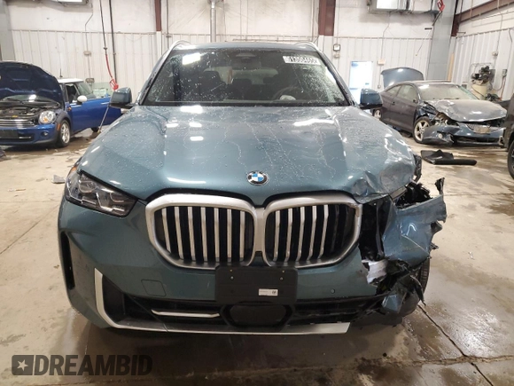 2026 BMW X5 xDrive40i z VIN 5UX23EU04T9052995, wystawiony jako Copart lot #61350465 z przebiegiem Nie podano mil oraz Czysty tytuł • Clean title. Historia ofert i sprzedaży dostępna na DreamBid. Obrazek 5.