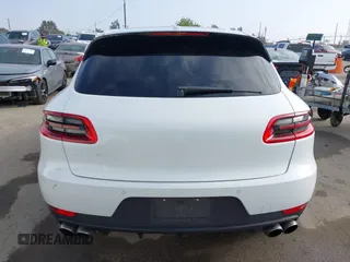 2017 Porsche Macan S with VIN WP1AB2A57HLB18303, listed as a IAAI auction lot 42343803 with 93,014 mi miles and . Bid and sale history available at DreamBid. Image 17.