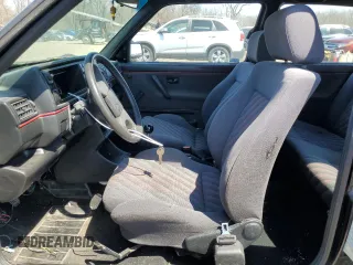 1991 Volkswagen GTI z VIN 3VWDB21G7MM023746, wystawiony jako Copart lot #66414904 z przebiegiem 105 926 mil mil oraz Nie do naprawy • Non repairable. Historia ofert i sprzedaży dostępna na DreamBid. Obrazek 7.