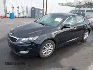 2013 Kia Optima LX z VIN 5XXGM4A74DG221272, wystawiony jako IAAI lot #41470828 z przebiegiem 76 452 mil mil oraz . Historia ofert i sprzedaży dostępna na DreamBid. Obrazek 17.