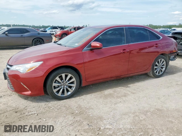2017 Toyota Camry XLE z VIN 4T1BF1FK4HU762513, wystawiony jako Copart lot #58160135 z przebiegiem 103 143 mil mil oraz Szkoda całkowita • Salvage title. Historia ofert i sprzedaży dostępna na DreamBid. Obrazek 1.