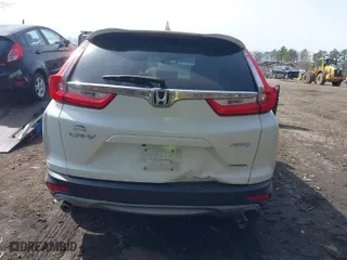 2018 Honda CR-V Touring with VIN 2HKRW2H96JH690197, listed as a IAAI auction lot 41902741 with 34,637 mi miles. Bid and sale history available at carsss.com. Image 15.