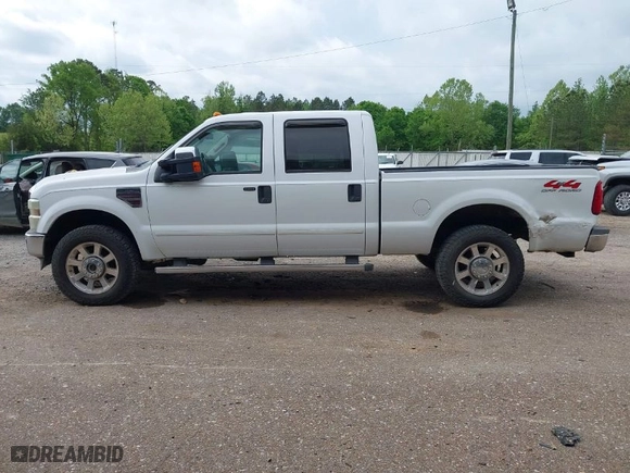 2009 Ford Super Duty F-250 SRW XL with VIN 1FTSW21R59EA73624, listed as a IAAI auction lot 42077112 with 250,715 mi miles. Bid and sale history available at carsss.com. Image 15.