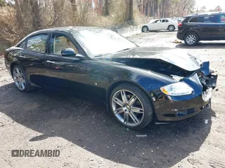 2009 Maserati Quattroporte z VIN ZAMFK39AX90041827, wystawiony jako IAAI lot #41794365 z przebiegiem 52 284 mil mil oraz . Historia ofert i sprzedaży dostępna na DreamBid. Obrazek 1.