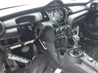 2018 MINI Hardtop Cooper with VIN WMWXP5C50J2G64237, listed as a IAAI auction lot 42460160 with Not provided miles and . Bid and sale history available at DreamBid. Image 14.