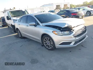 2017 Ford Fusion SE with VIN 3FA6P0H76HR137260, listed as a IAAI auction lot 41827472 with 123,031 mi miles. Bid and sale history available at carsss.com. Image 1.