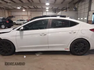 2018 Hyundai Elantra Sport с VIN KMHD04LB9JU505885, выставлен на аукционе IAAI как лот 41350693 с пробегом 155 153 миль миль и . История ставок и продаж доступна на DreamBid. Изображение 14.