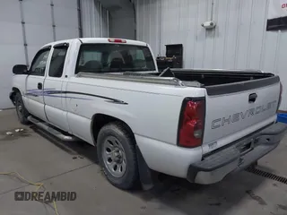2006 Chevrolet Silverado 1500 Work Truck with VIN 1GCEC19X26Z224605, listed as a IAAI auction lot 41192204 with 140,231 mi miles. Bid and sale history available at carsss.com. Image 3.