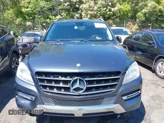 2012 Mercedes-Benz M ML 350 with VIN 4JGDA5HB6CA075264, listed as a IAAI auction lot 42059330 with 147,642 mi miles. Bid and sale history available at carsss.com. Image 12.